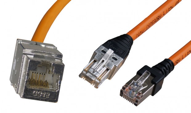 1024px-GG45_jack&plug&RJ45plug